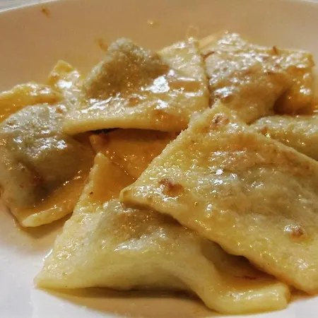 Agnella イン